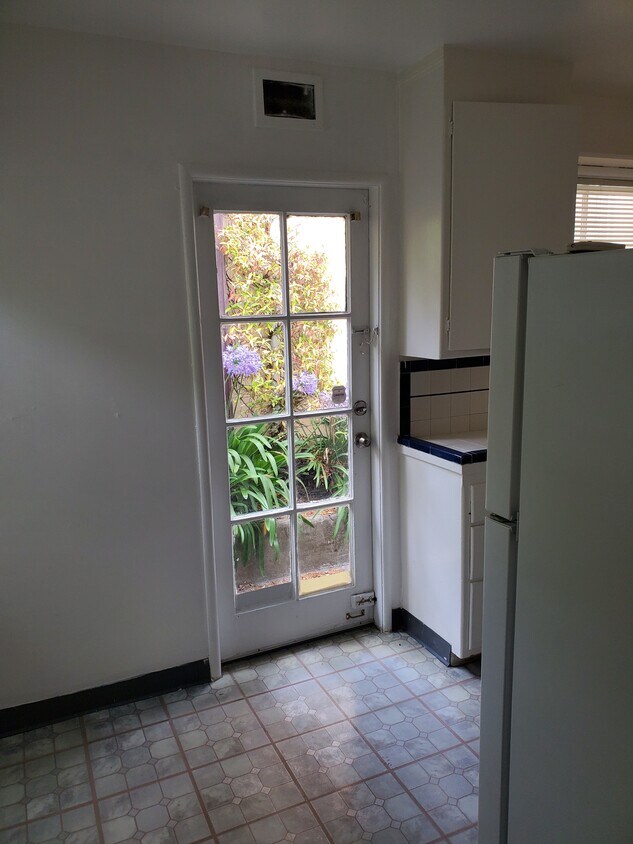 Back door, kitchen - 1329 Parker St