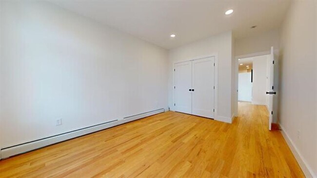 Second bedroom - 2807 Central Ave