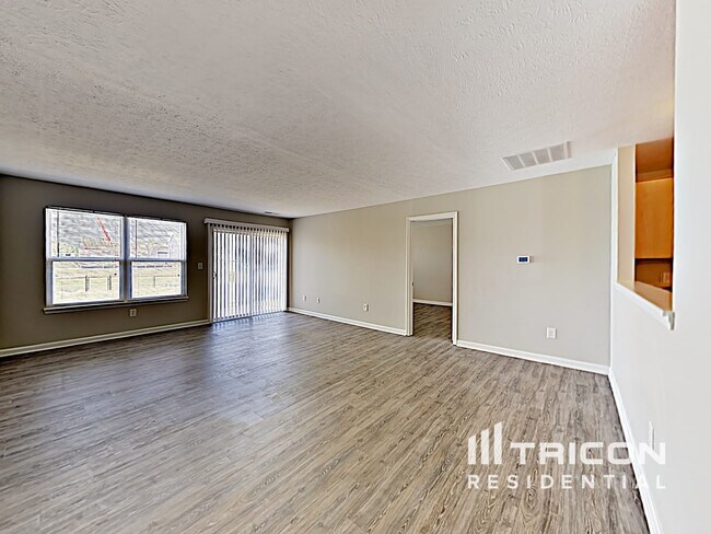 Foto del edificio - 10750 Tedder Lake Dr