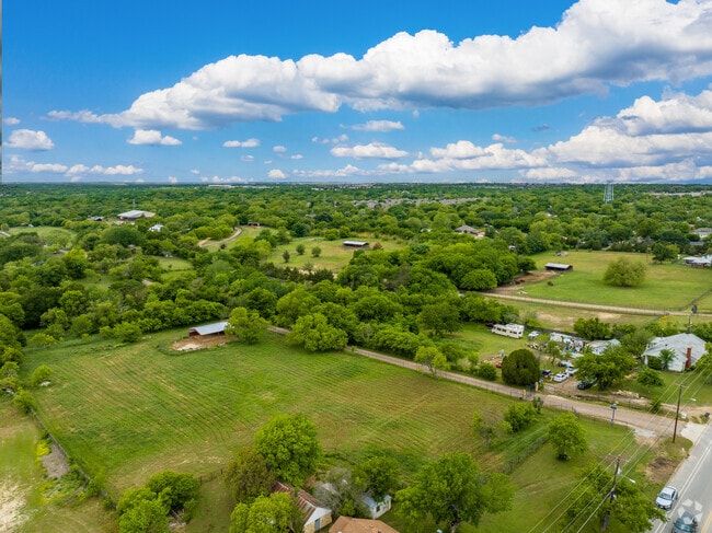 "Unleash Your Imagination on Expansive Land in Ridgecrest Neighborhood, Fort Worth, TX - Your Dream Space Awaits"