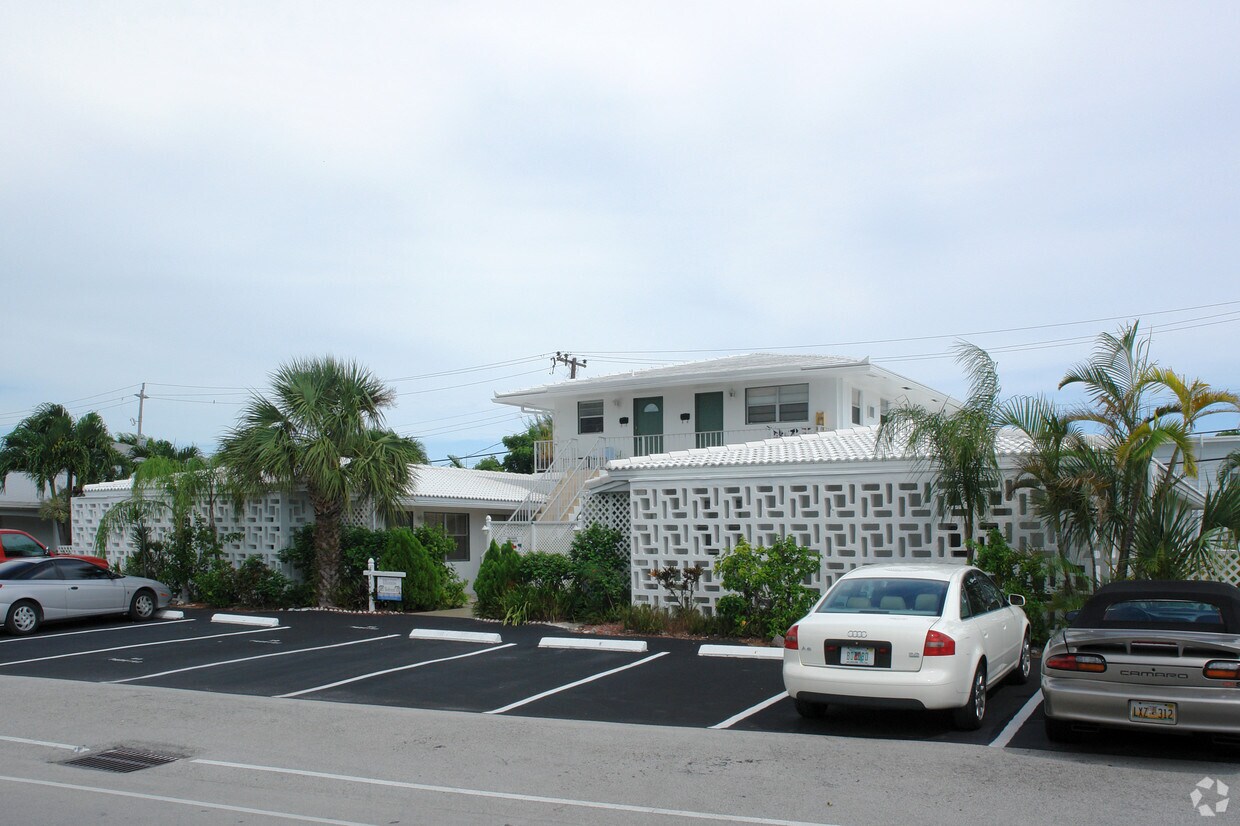 4300 Sea Grape Dr, Lauderdale By The Sea, FL 33308 Apartments in Lauderdale By The Sea, FL