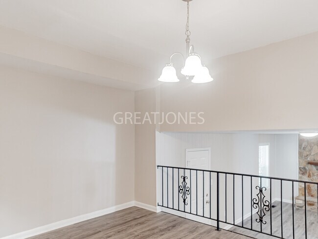 Building Photo - NOW OFFERING HALF OFF THE FIRST FULL MONTH...