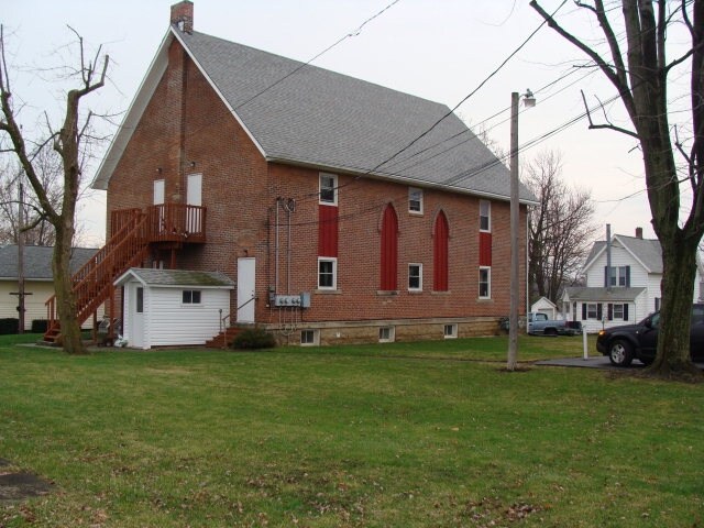 Primary Photo - 15 Eden St