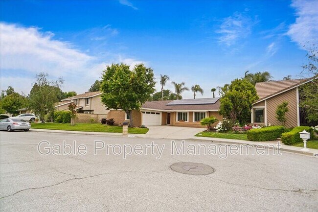 Foto del edificio - 25737 Tamarisk Pl