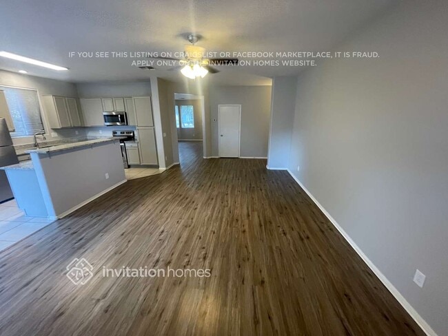 Building Photo - 9526 W Minnezona Ave