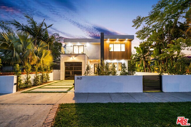 Foto del edificio - 3621 Maplewood Ave
