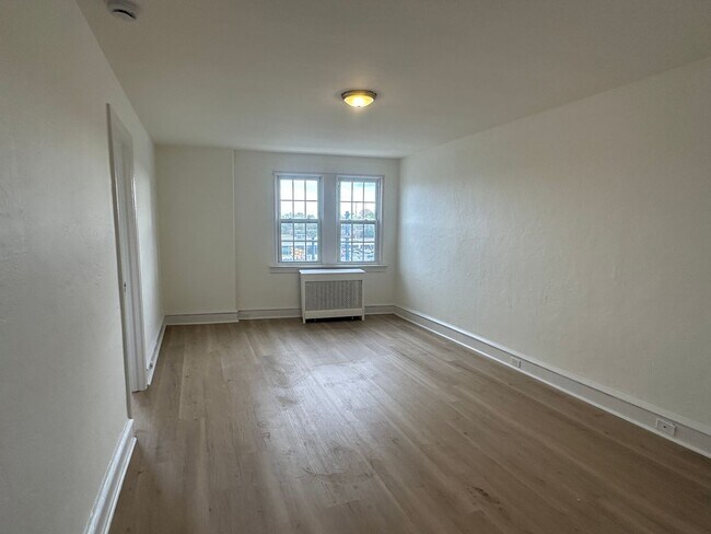 Foto del edificio - Bright 1 Bed Apartment- Upper Darby