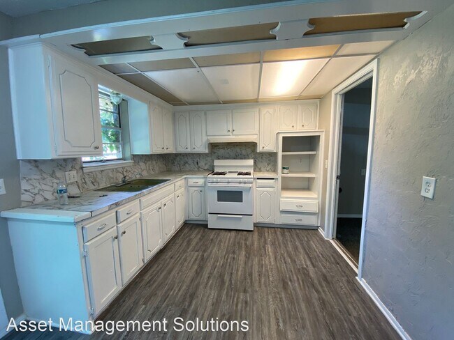 Foto del edificio - 4 br, 1 bath House - 5309 Creekwood Terrace