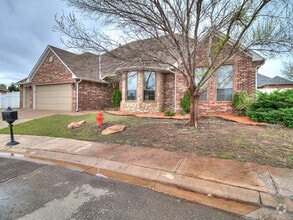 Building Photo - 16509 Covington Manor