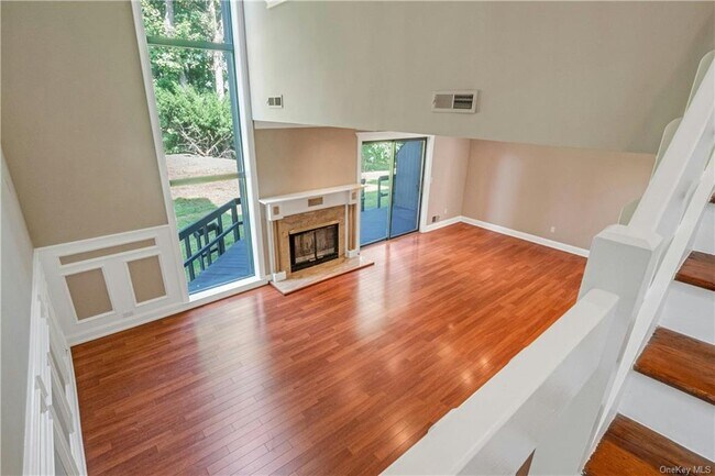 Foto del edificio - 126 Stone Oaks Dr