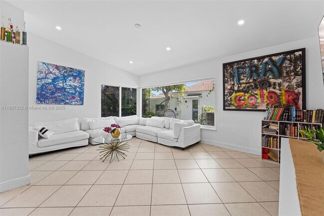 Foto del edificio - 3758 Prairie Ave