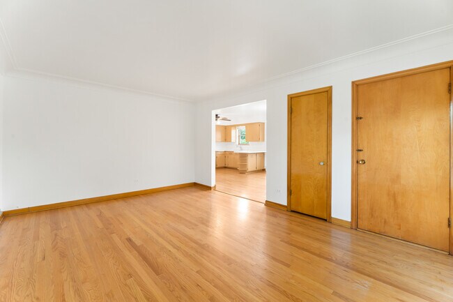 Foto del edificio - 7601 W Belmont Ave