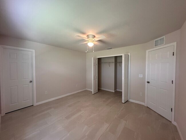 Building Photo - 2106 Andalusia Blvd
