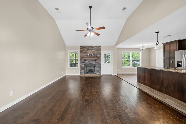 Building Photo - 1227 Brigade Dr