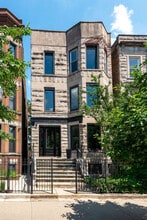 Building Photo - 3513 N Sheffield Ave
