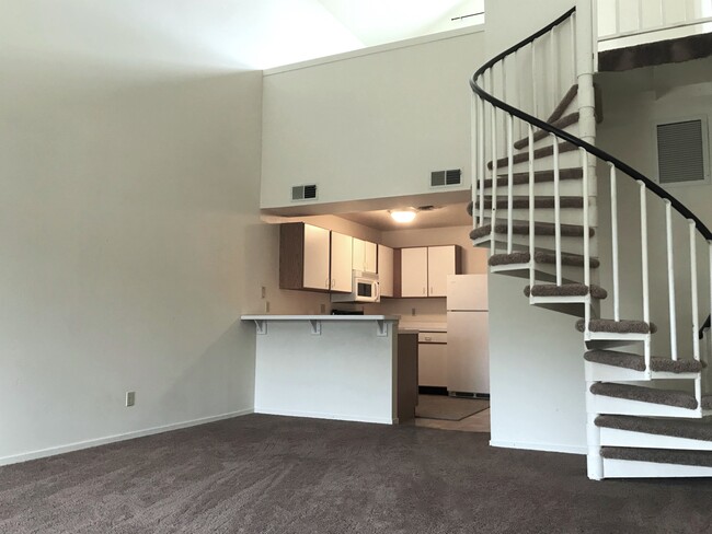 Building Photo - 7606 Westward Way