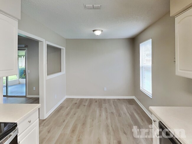 Foto del edificio - 2388 Kirkwall St