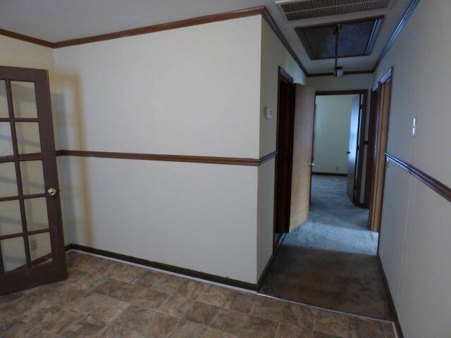 Building Photo - 409 Hale Ave