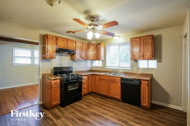 Foto del edificio - 3906 214th St