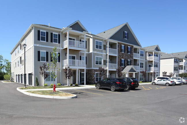 Foto del edificio - Strathmore Apartments