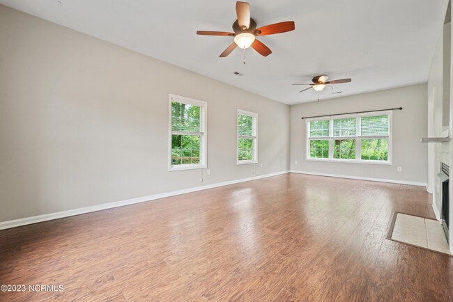 Building Photo - 105 Bridgeway Ct