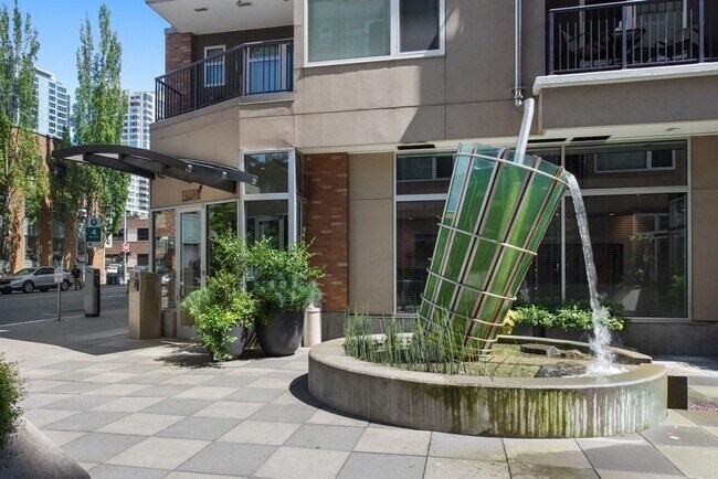 Building Photo - 1 bedroom in Seattle WA 98121