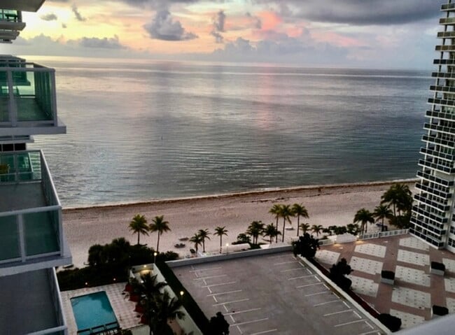 Beach view in the morning on balcony - 3550 Galt Ocean Dr