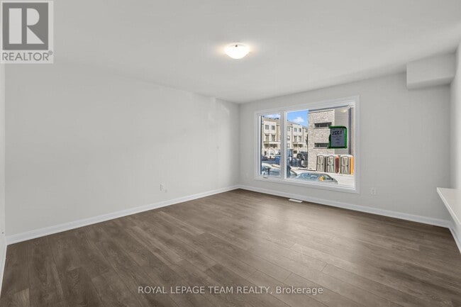 Photo du bâtiment - 931 Creekway Private