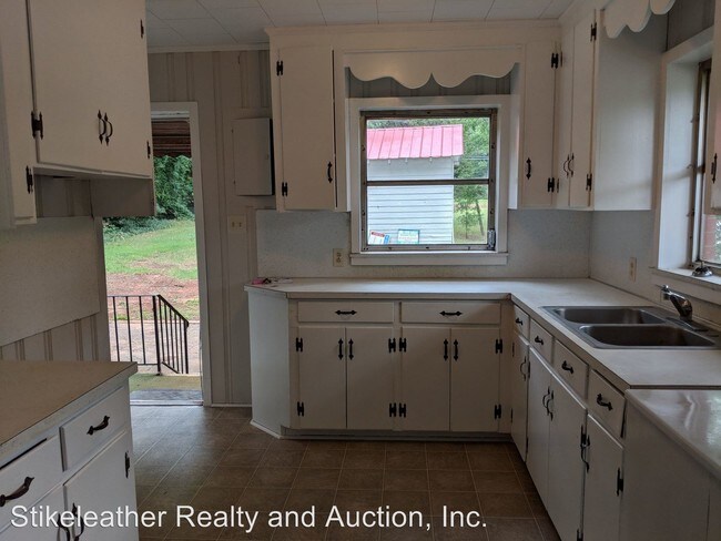 Building Photo - 2 br, 1 bath House - 207 Charlotte Street