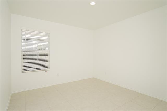 Foto del edificio - 5648 Rockrose Ln