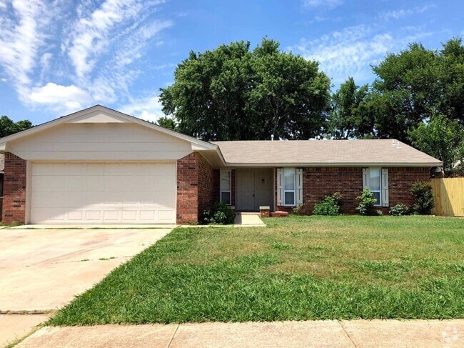 Building Photo - 2613 SW 93rd St