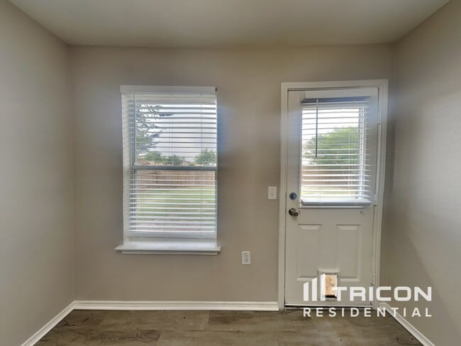 Foto del edificio - 12529 Sky Harbor Dr