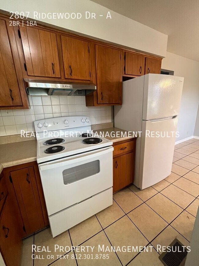 Foto del edificio - 2807 Ridgewood Dr