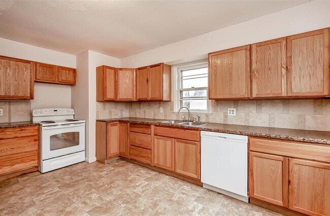 Foto del edificio - 415 Hillcrest Ave
