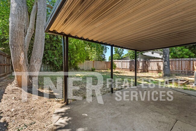 Foto del edificio - 8912 Lanier Way