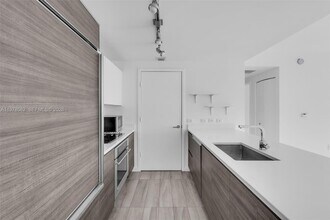 Building Photo - 1100 S Miami Ave