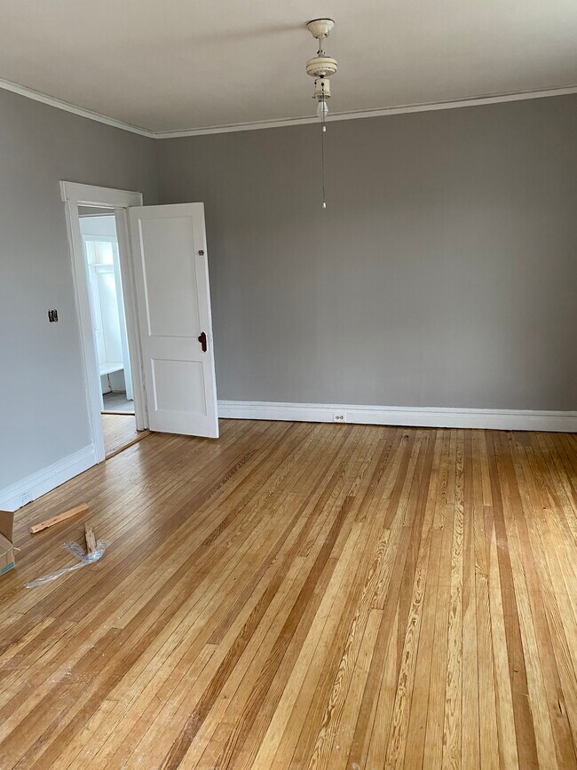 Building Photo - 11 Naples Ave