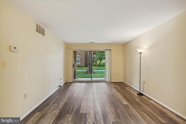 Foto del edificio - 18401 Guildberry Dr