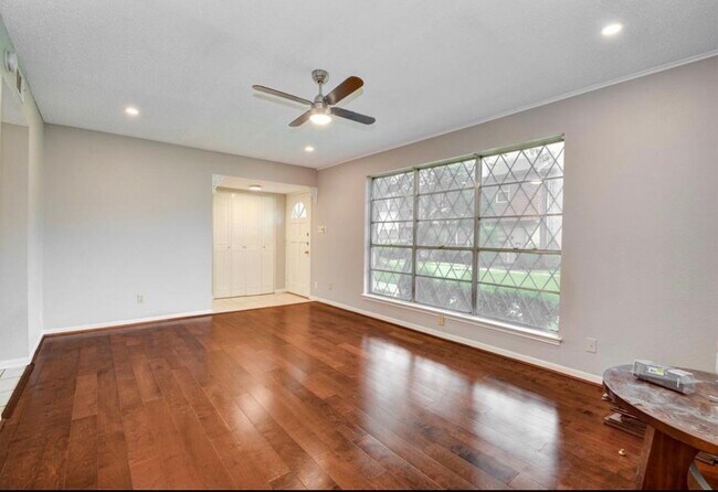 Building Photo - 10254 Hammerly Blvd