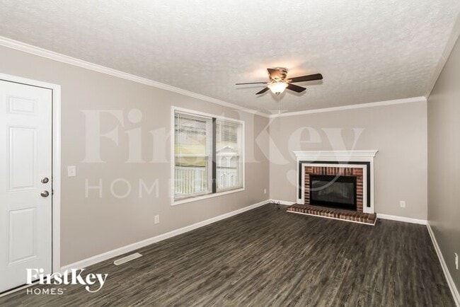 Building Photo - 2843 Cranbrook Dr