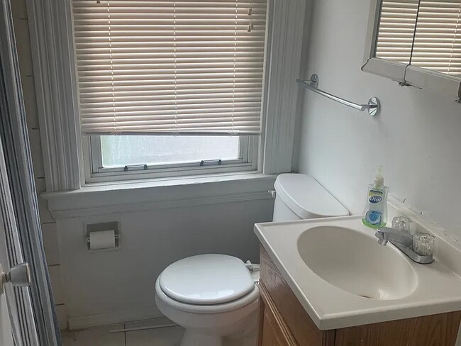 Foto del edificio - Lawrenceville Super spacious townhome