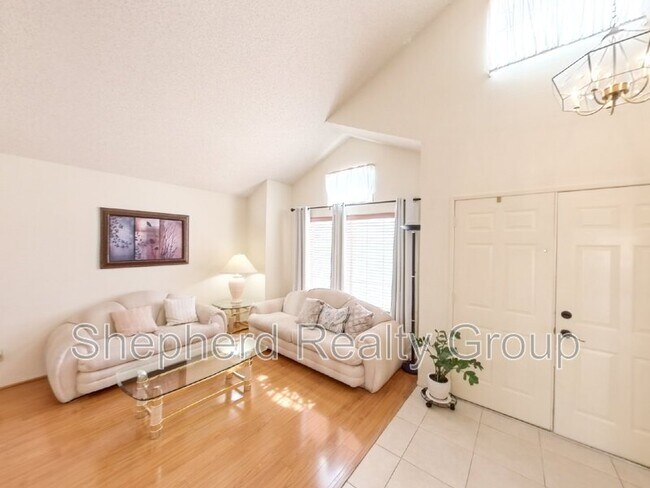 Building Photo - 8766 Sandhill Dr