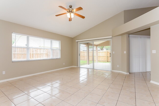 Building Photo - 4011 Quail Briar Dr