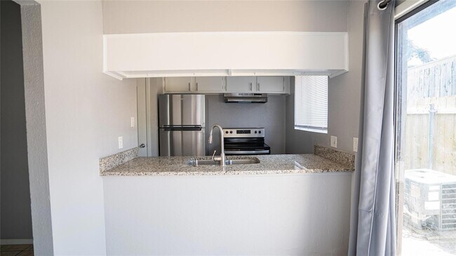 Foto del edificio - 3003 Parker Ln