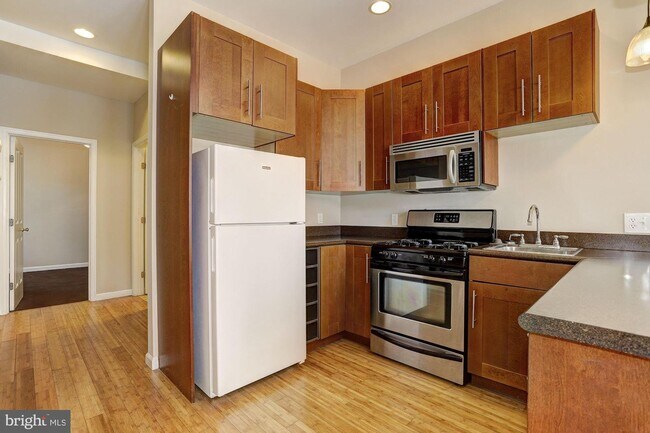 Building Photo - 1301 Washington Blvd
