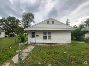 Building Photo - 707 Lawndale Ave