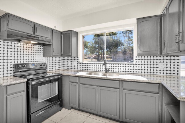 Foto del edificio - 2126 Millhouse Rd