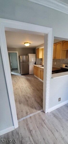 Foto del edificio - 384 Broughton Ave