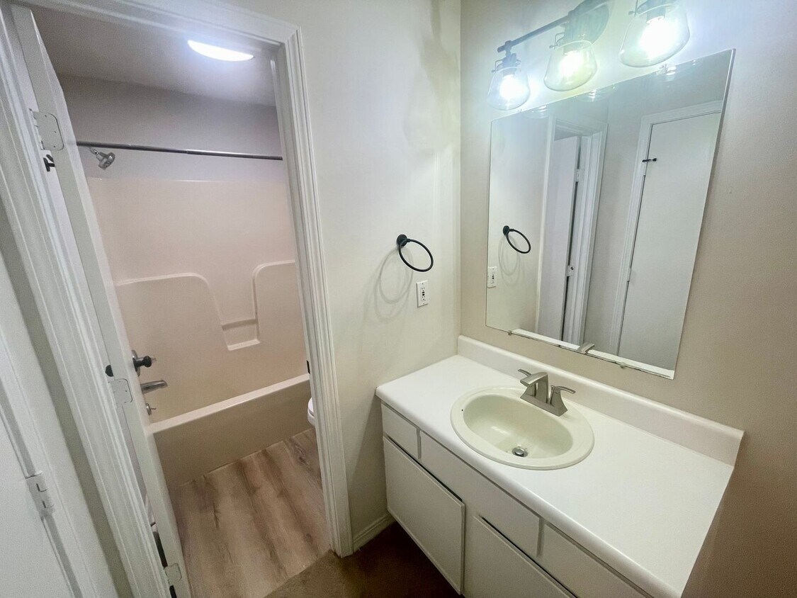 Foto del edificio - 1 bed 1 bath for rent in Flowood!!