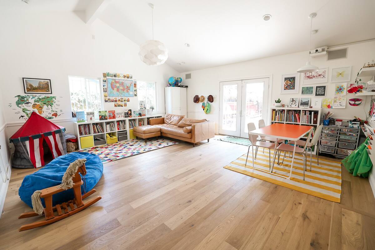 Playroom - 5270 Alan Ave